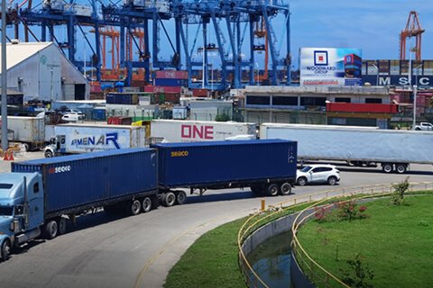 puerto de manzanillo seriamente congestionado (2)