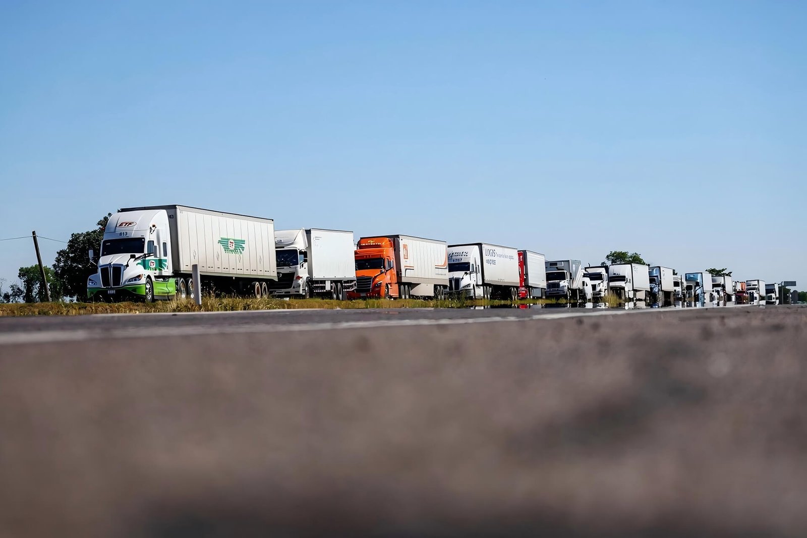 El puerto de Manzanillo, México, vuelve a estar paralizado debido a una huelga.