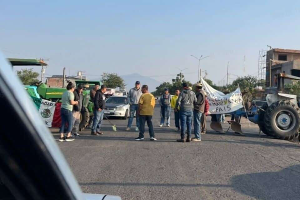 mexico truckers strike roadblocks logistics 2026 (6)